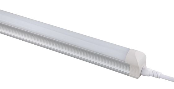 180度のビーム角Ra95のコマーシャル1.2m T5 LEDの管の照明設備20W